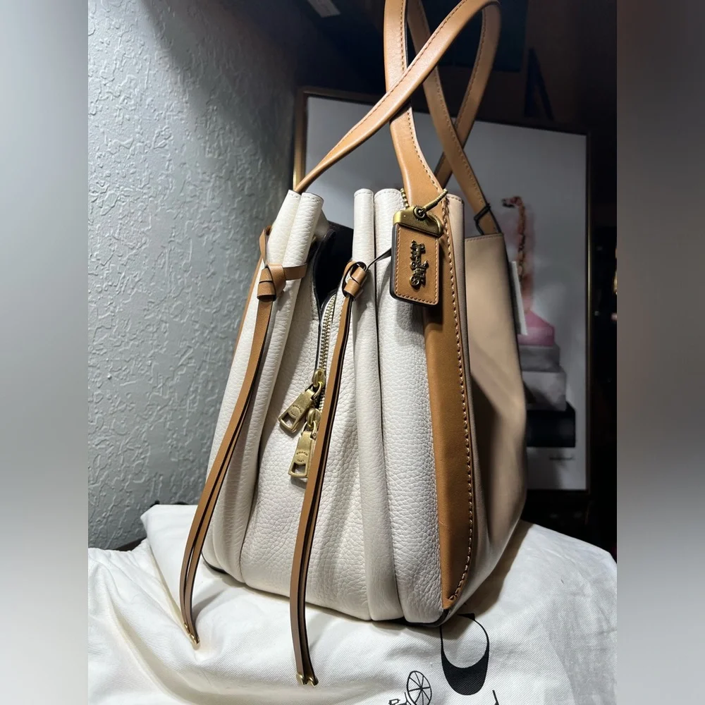 Coach 1941 Harmony Hobo In Colorblock NWT - Picture 5 of 17